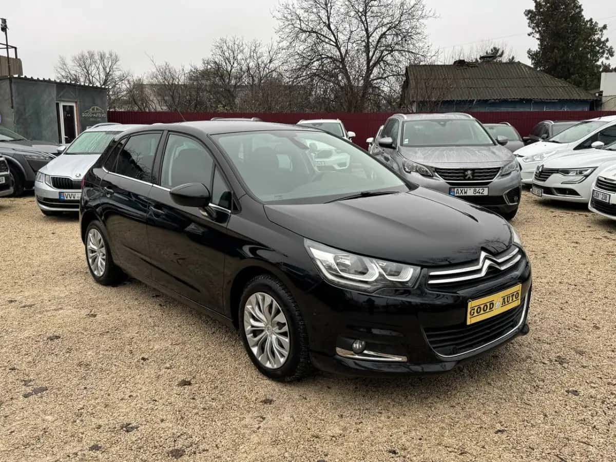 Citroen C4 - фото 1