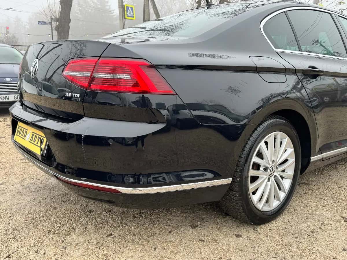 Volkswagen Passat - фото 8