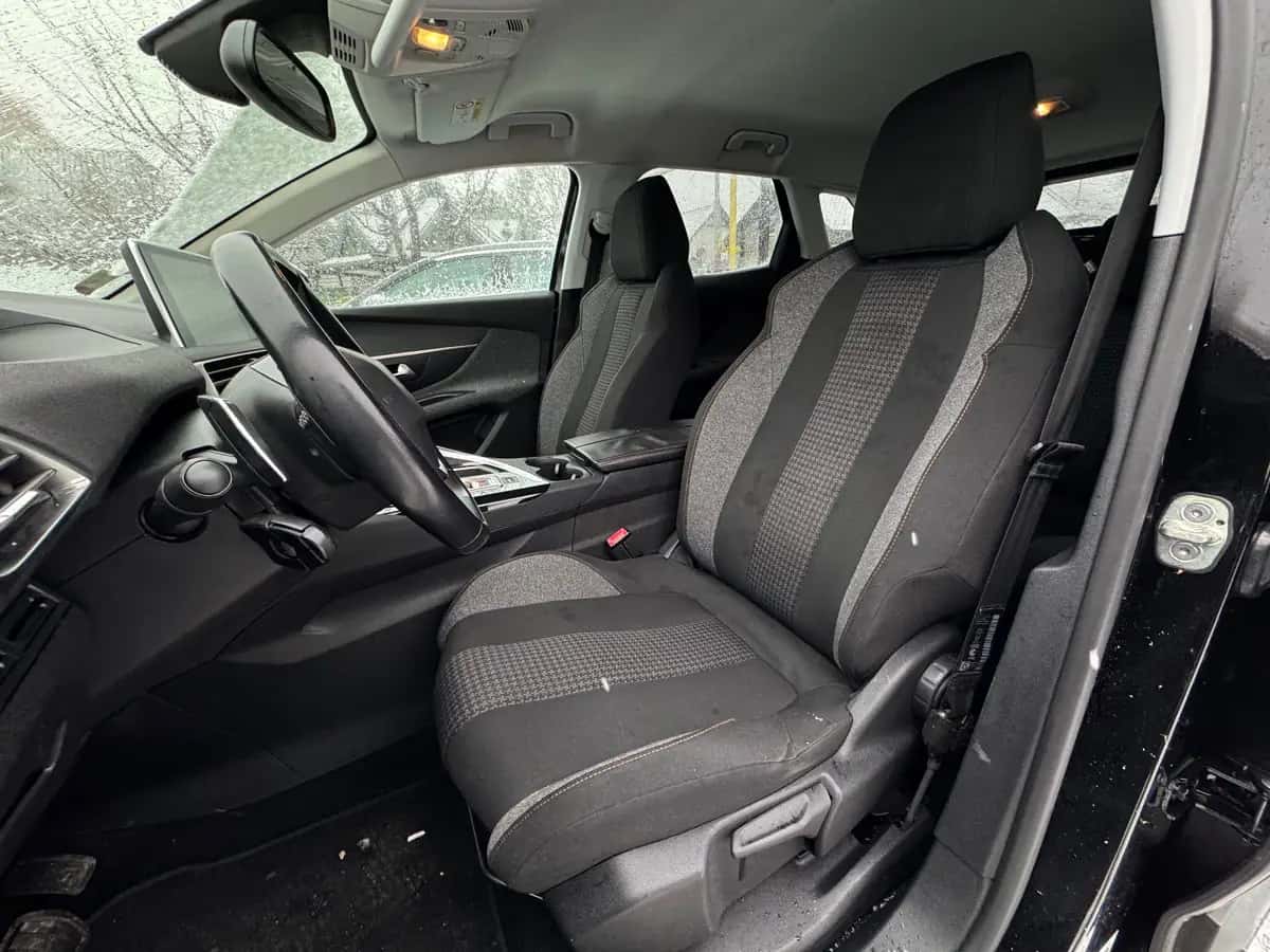 Peugeot 3008 - fotografia 11