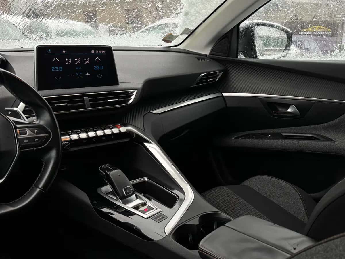 Peugeot 3008 - fotografia 13