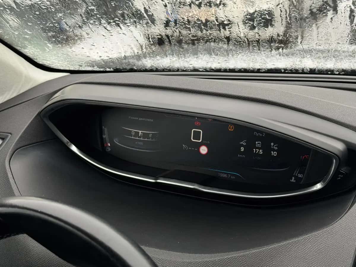 Peugeot 3008 - fotografia 16