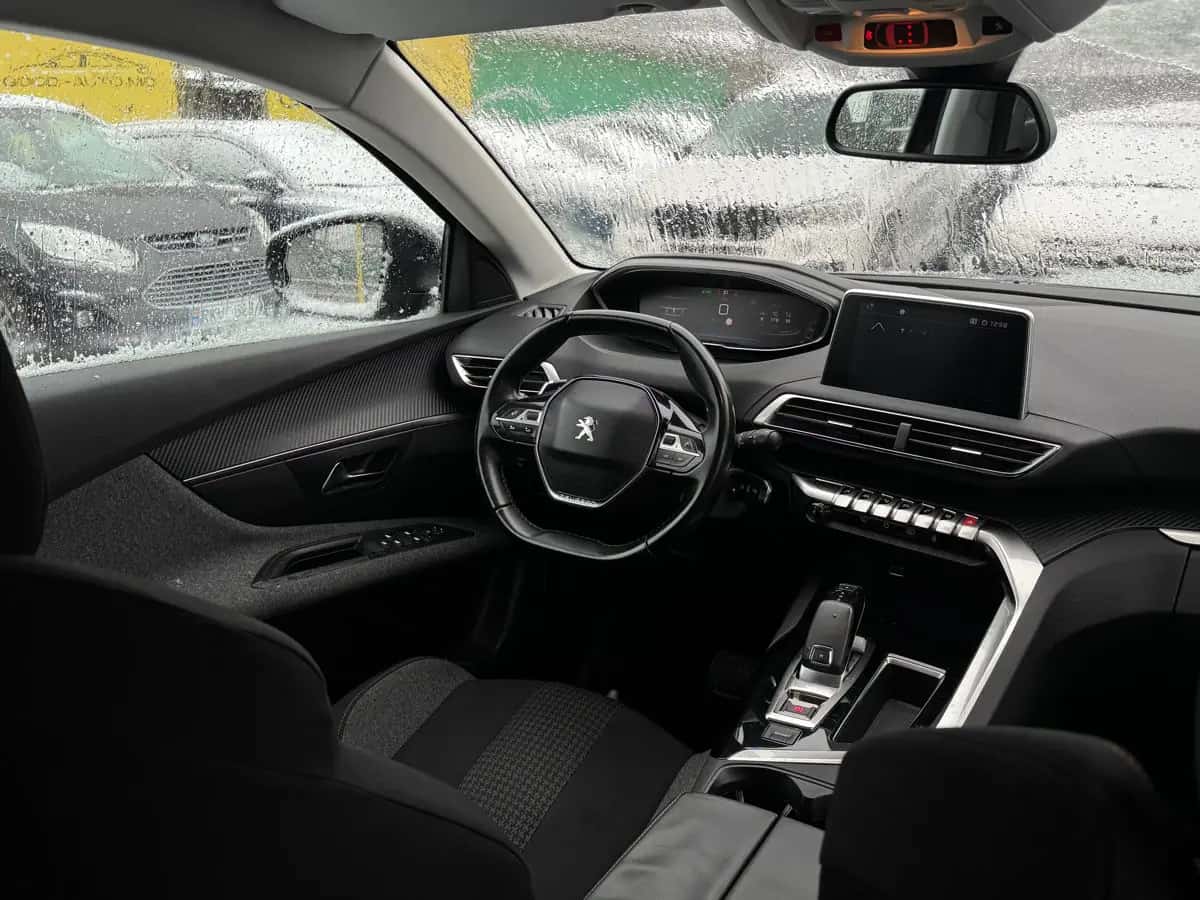 Peugeot 3008 - fotografia 17