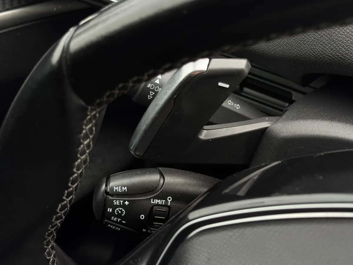 Peugeot 3008 - fotografia 18