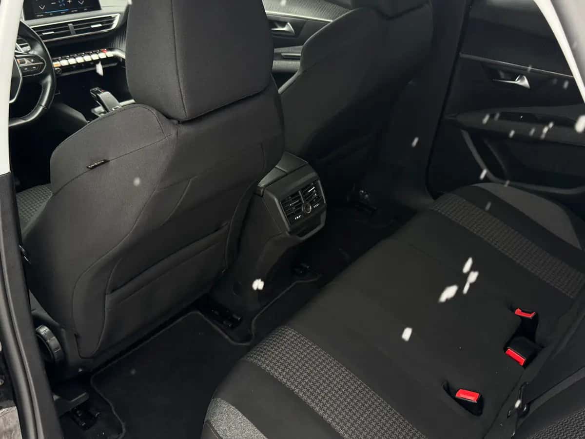 Peugeot 3008 - fotografia 9