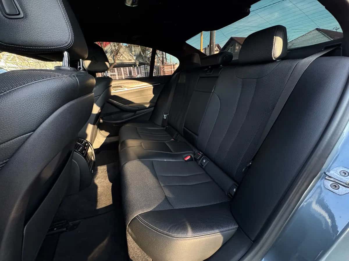Bmw 5 Series - фото 9