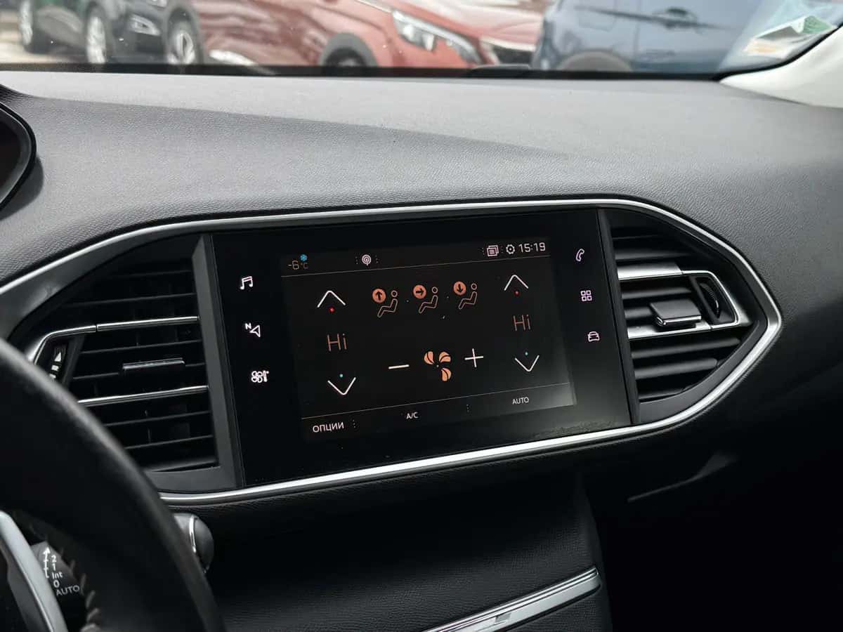 Peugeot 308 - фото 15