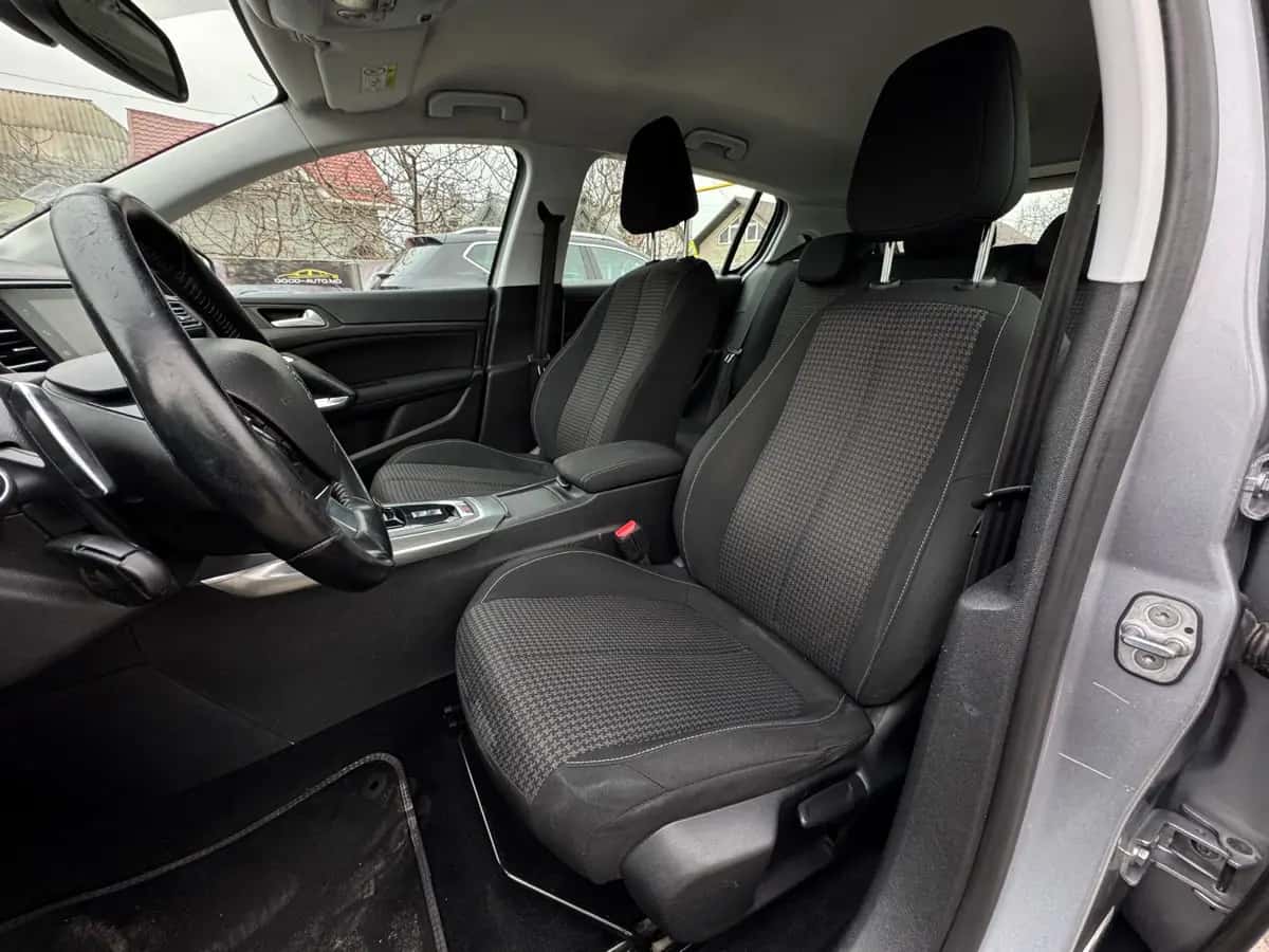 Peugeot 308 - фото 10