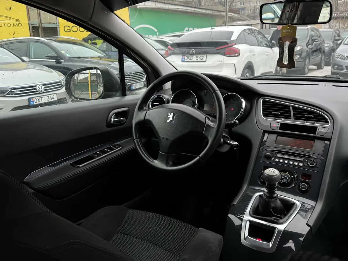 Peugeot 5008 - fotografia 15