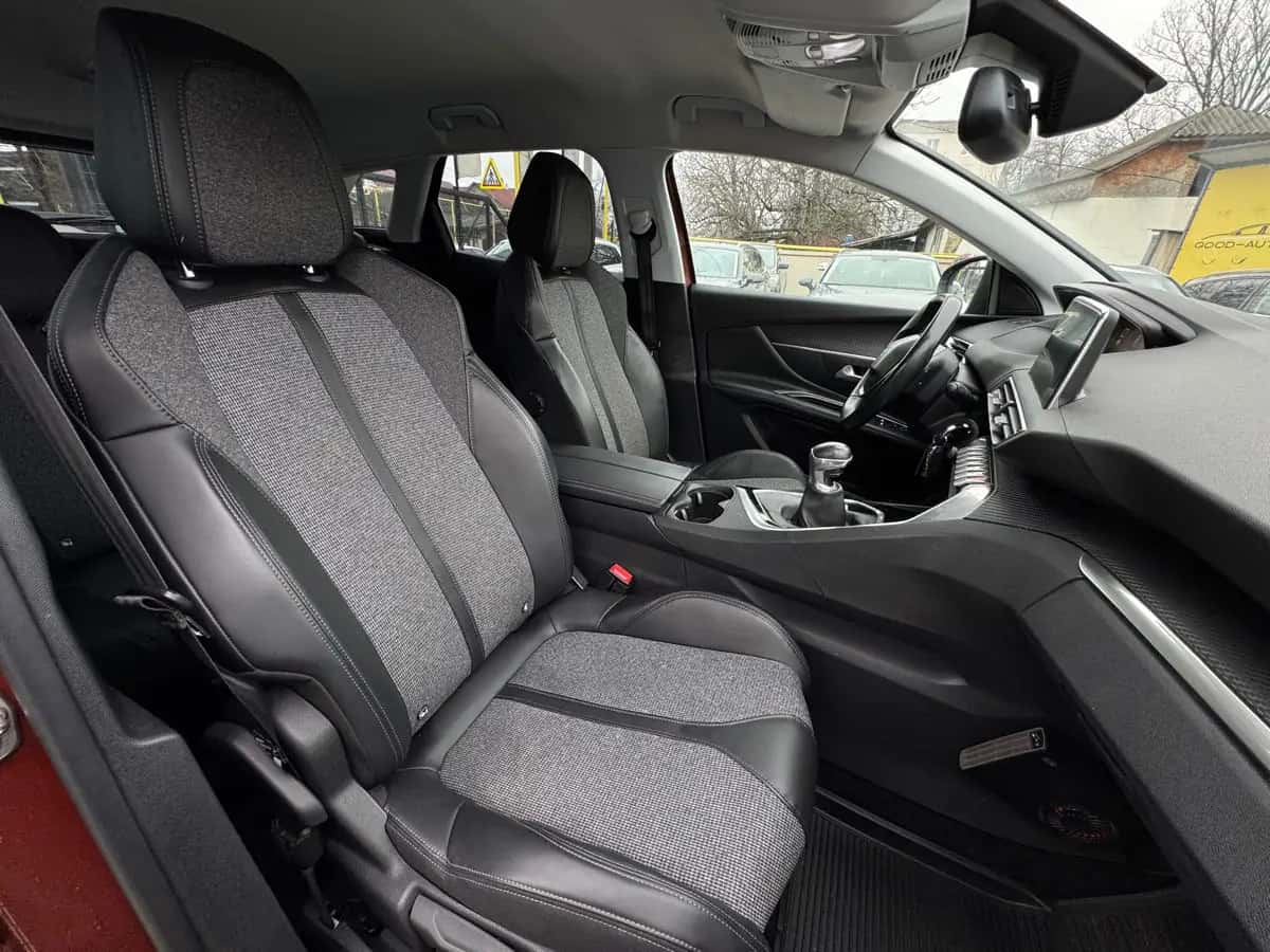 Peugeot 3008 - fotografia 13