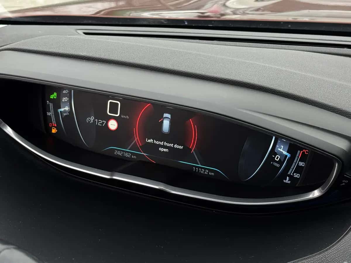 Peugeot 3008 - fotografia 18