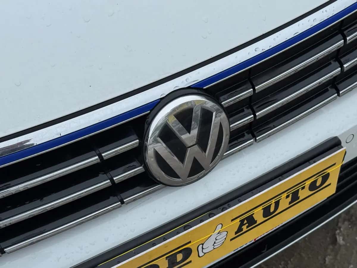 Volkswagen Passat - фото 3