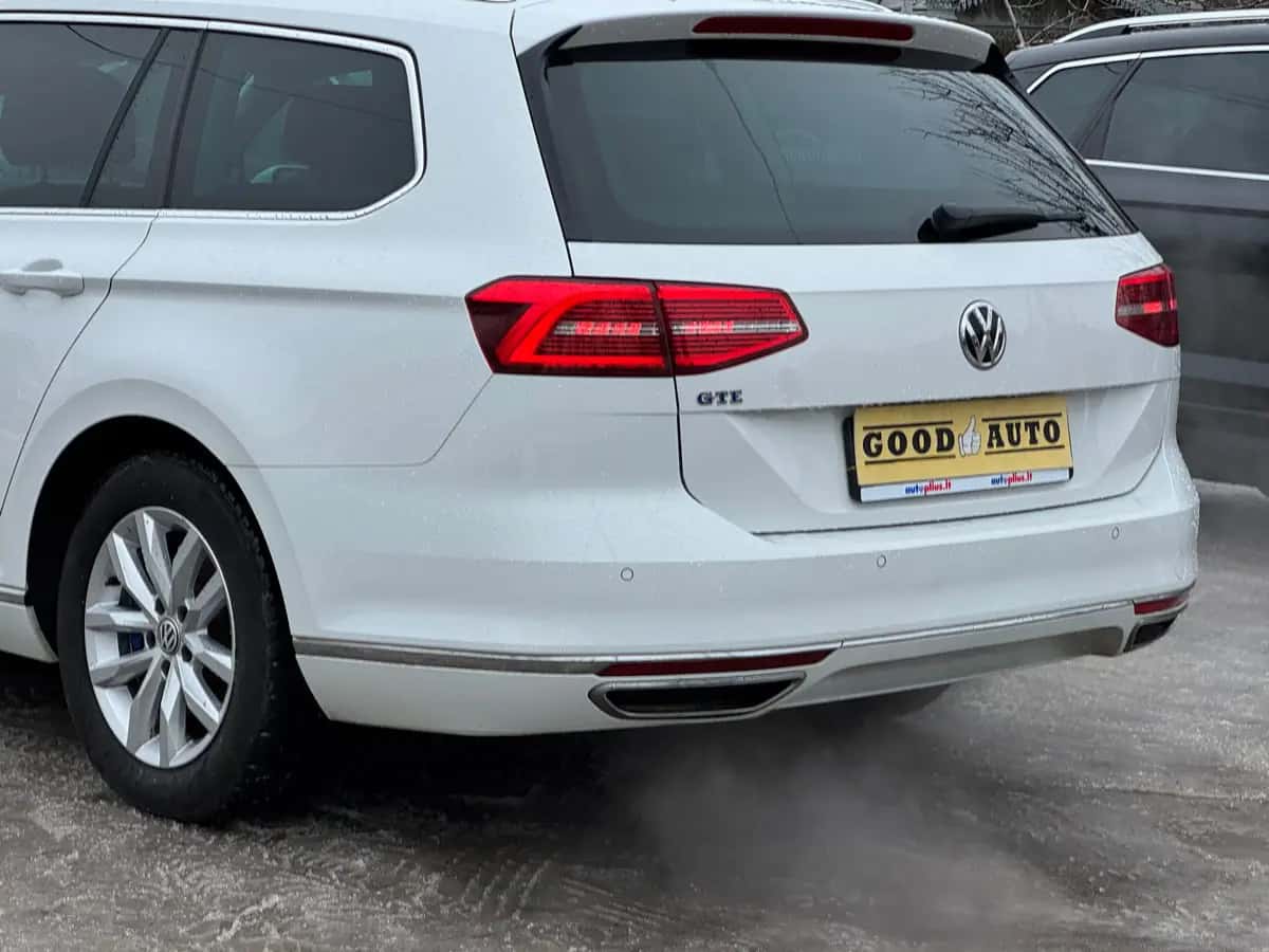 Volkswagen Passat - фото 8
