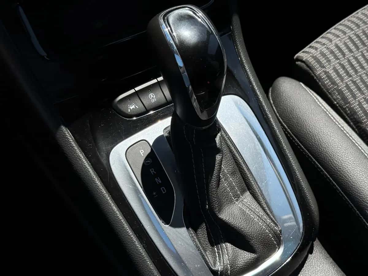 Opel Astra - fotografia 11
