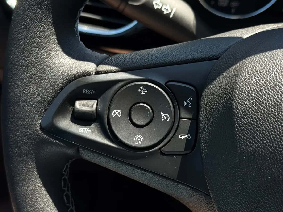 Opel Astra - fotografia 17