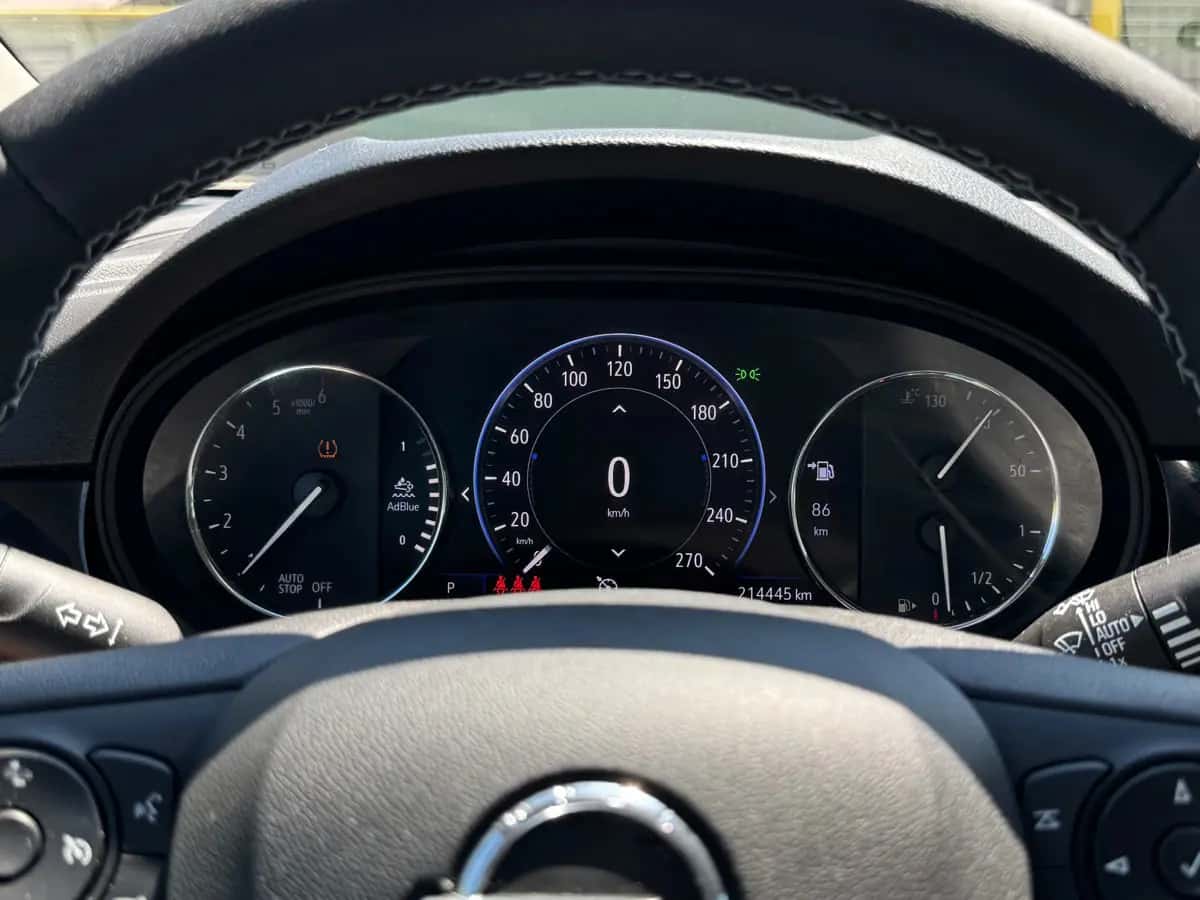 Opel Astra - fotografia 18