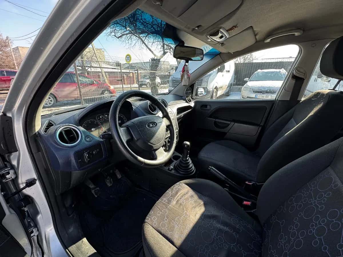 Ford Fiesta - фото 10