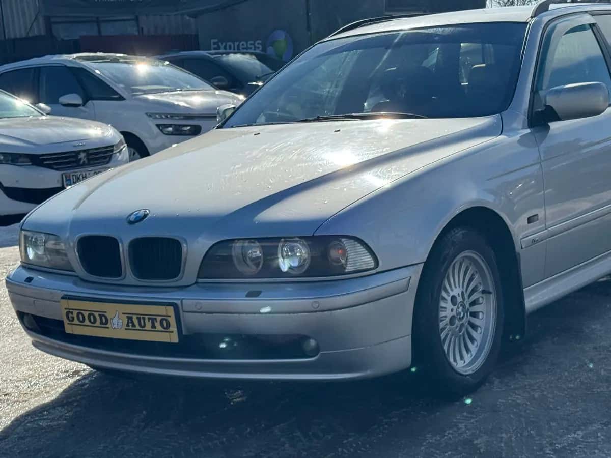 Bmw 5 Series - фото 4