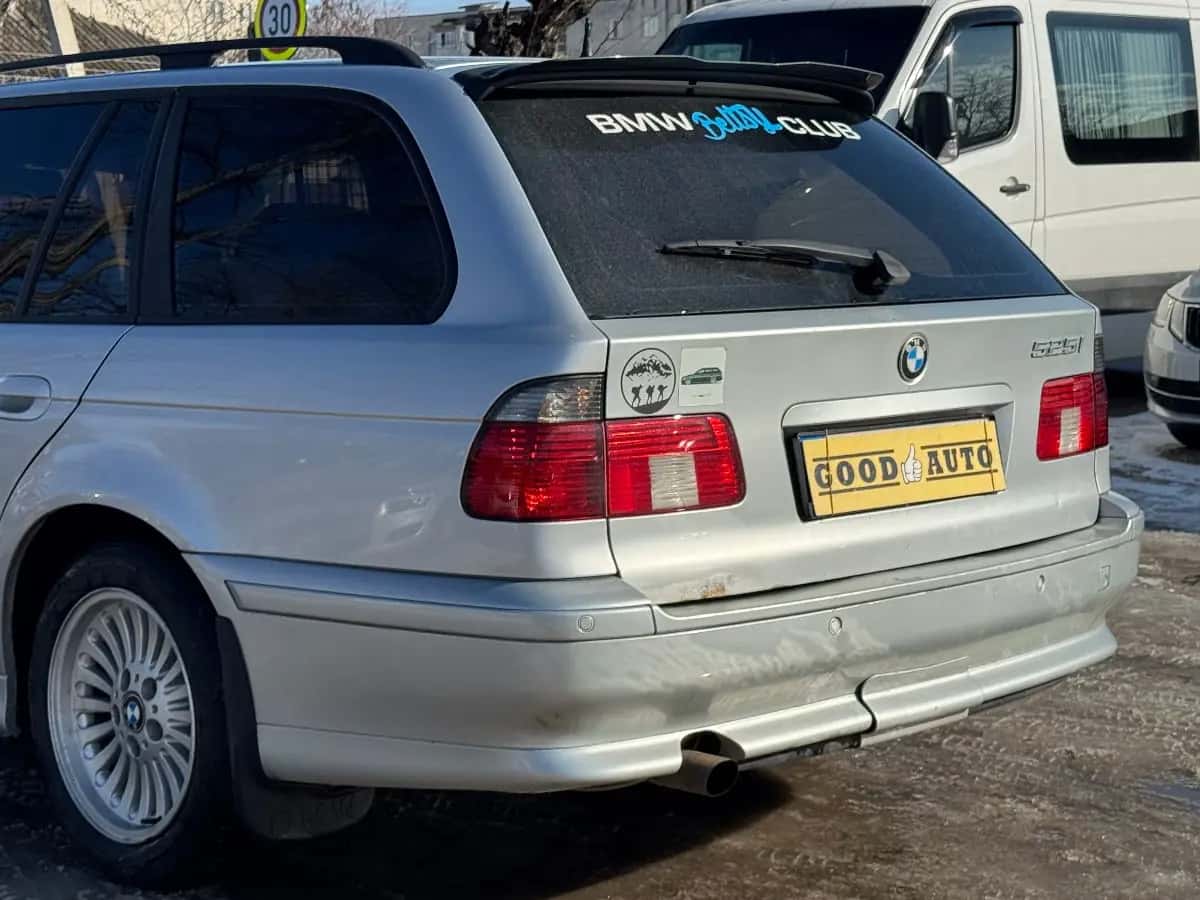 Bmw 5 Series - фото 6