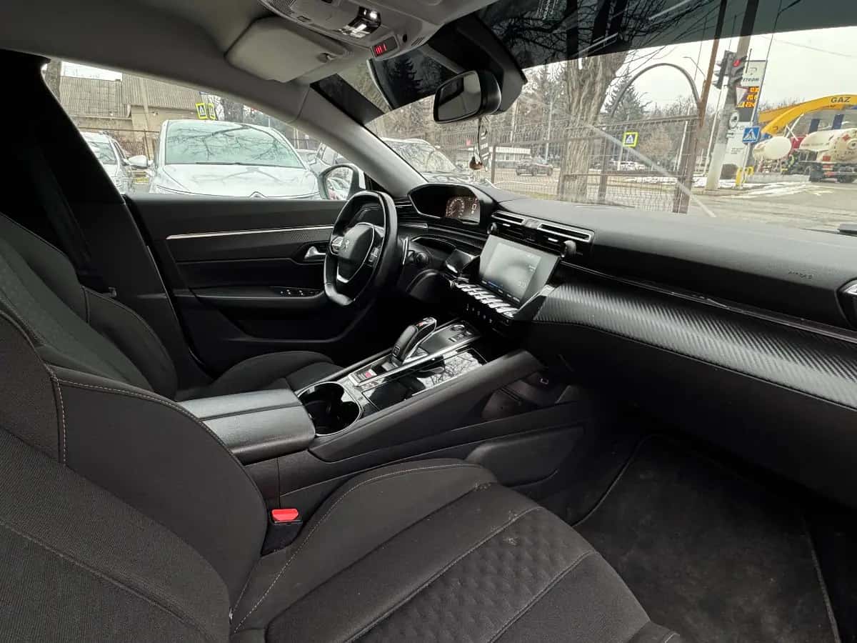 Peugeot 508 - фото 11