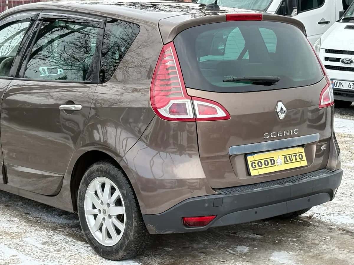 Renault Scenic - фото 5