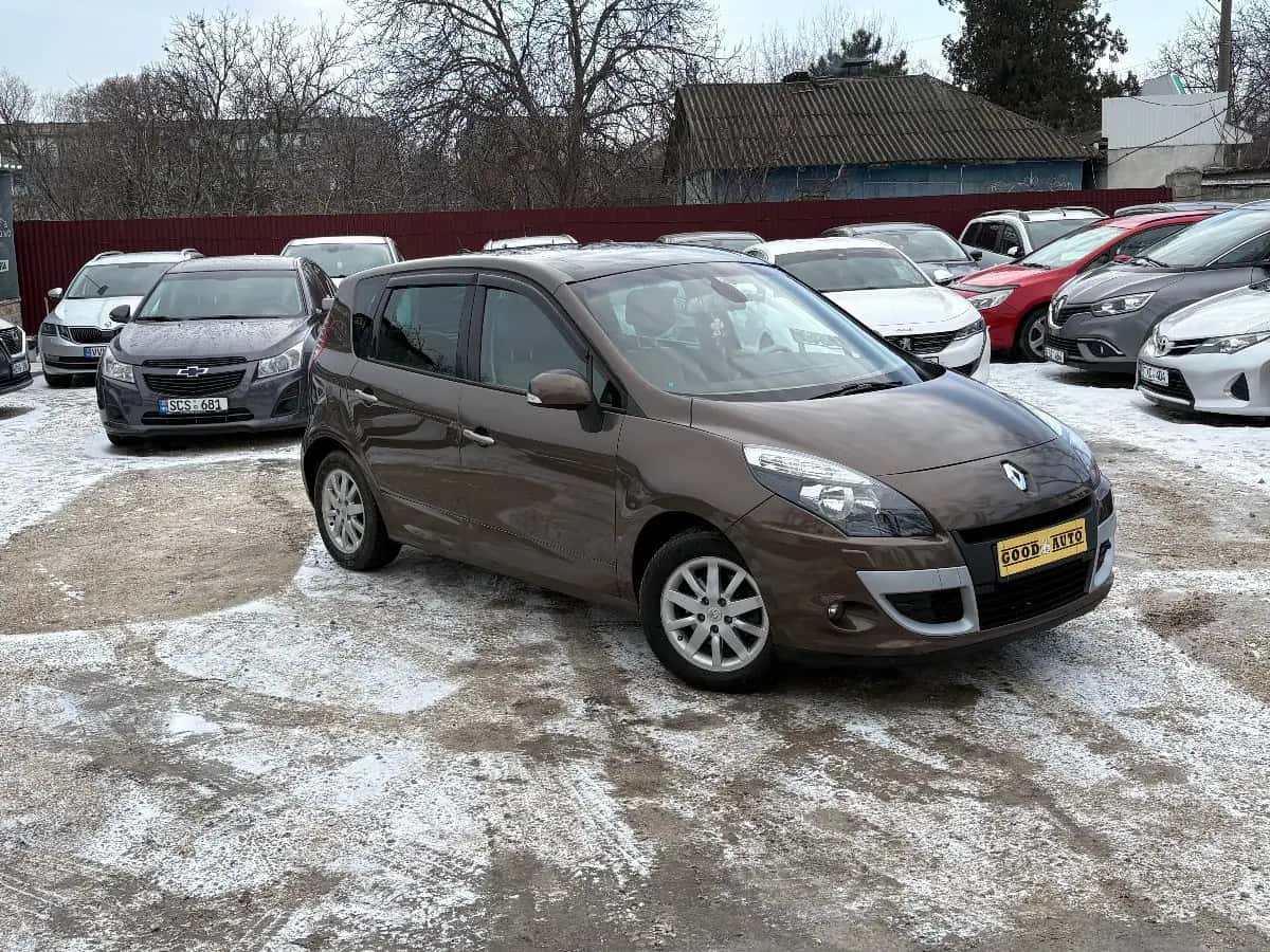 Renault Scenic - фото 1