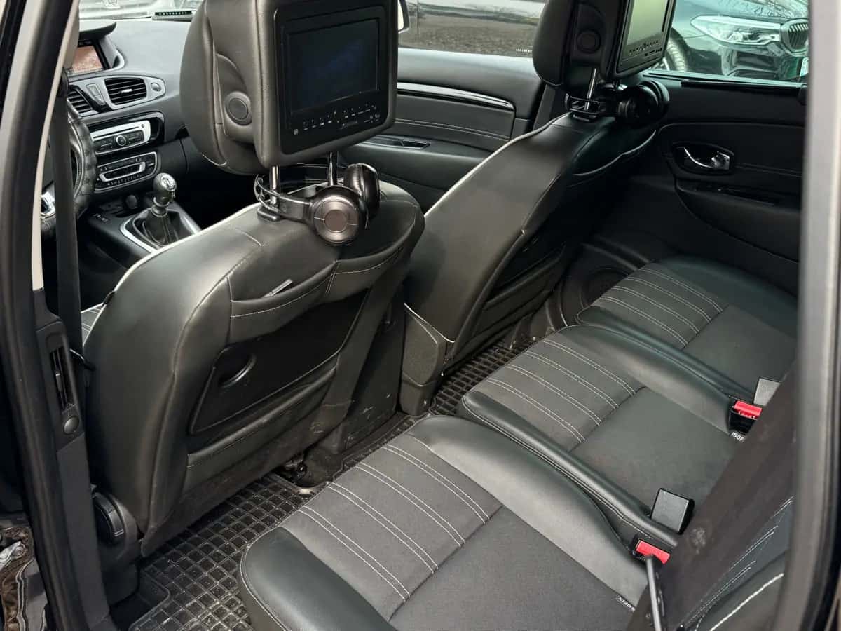 Renault Grand Scenic - фото 9
