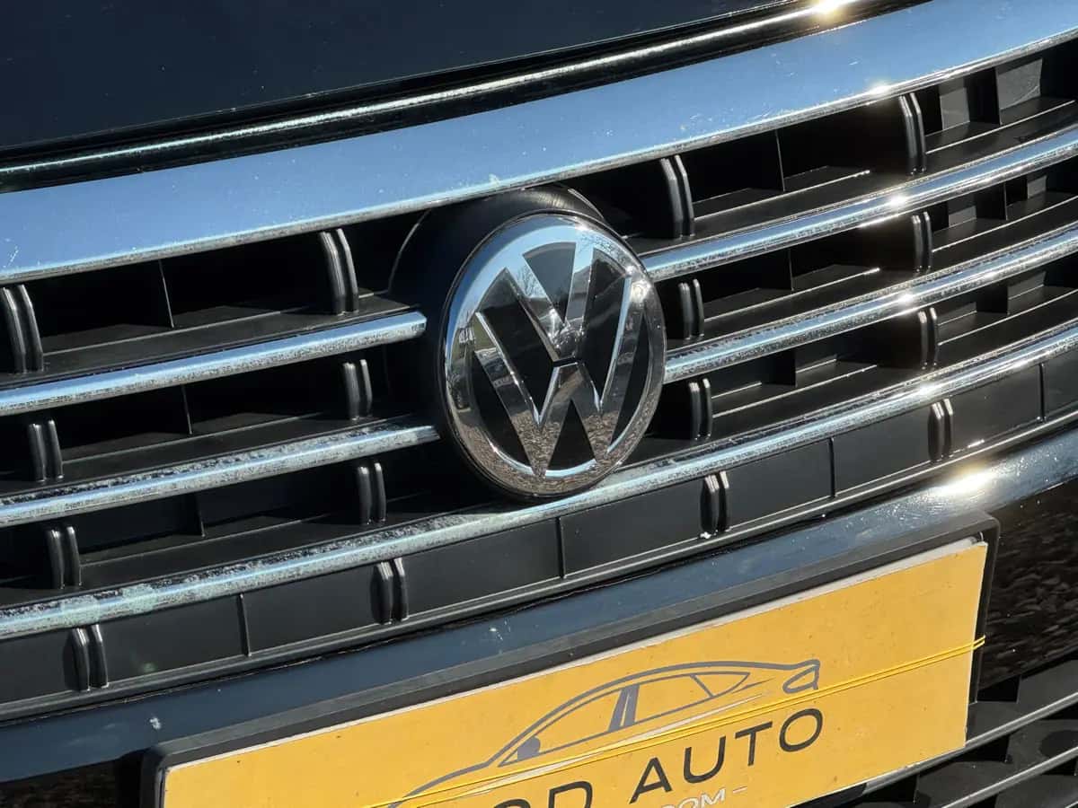 Volkswagen Jetta - фото 3