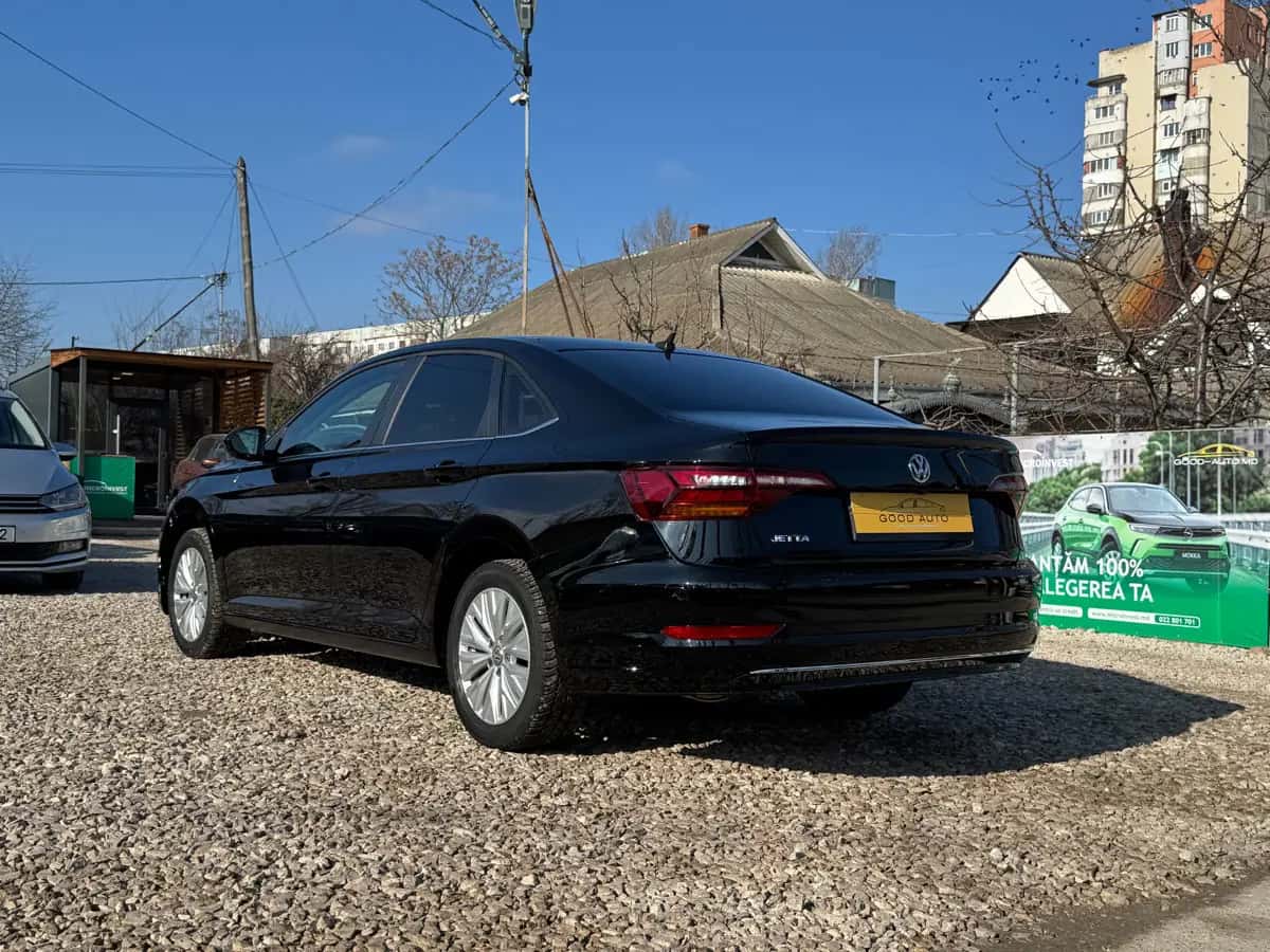 Volkswagen Jetta - фото 7