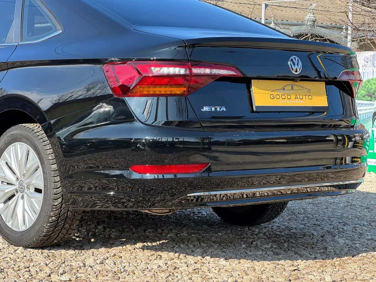 Volkswagen Jetta - фото 8