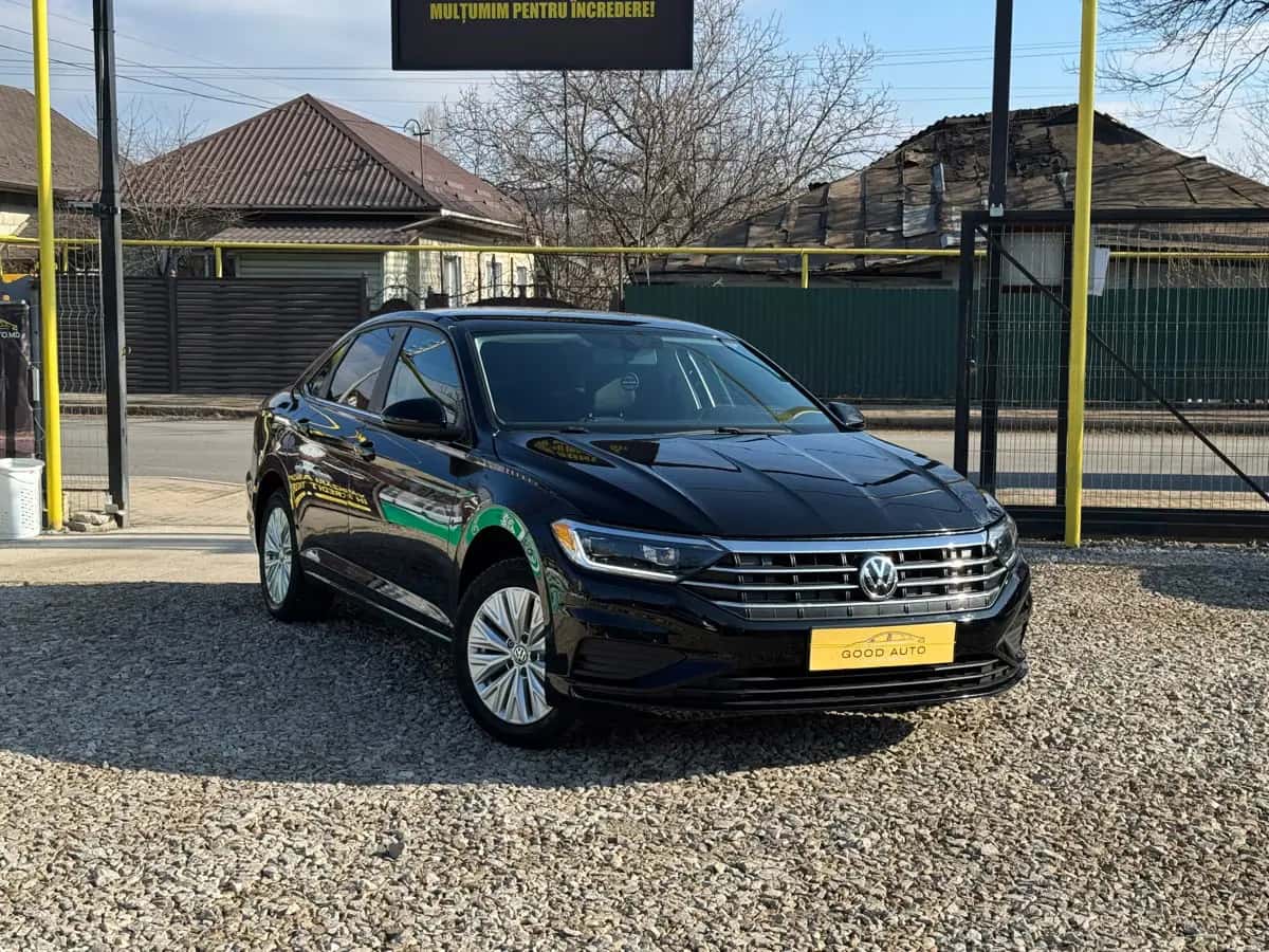 Volkswagen Jetta - фото 1