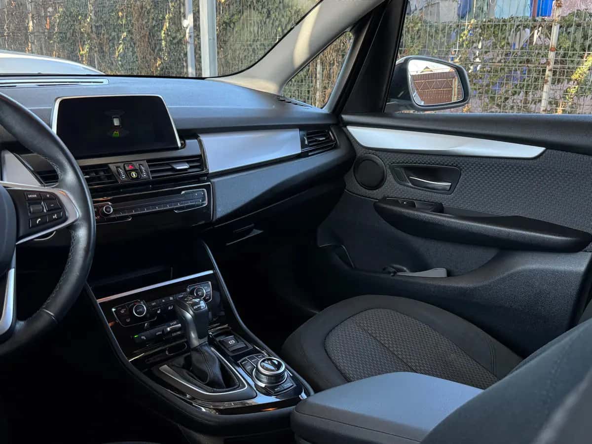 Bmw 2 Series - fotografia 10