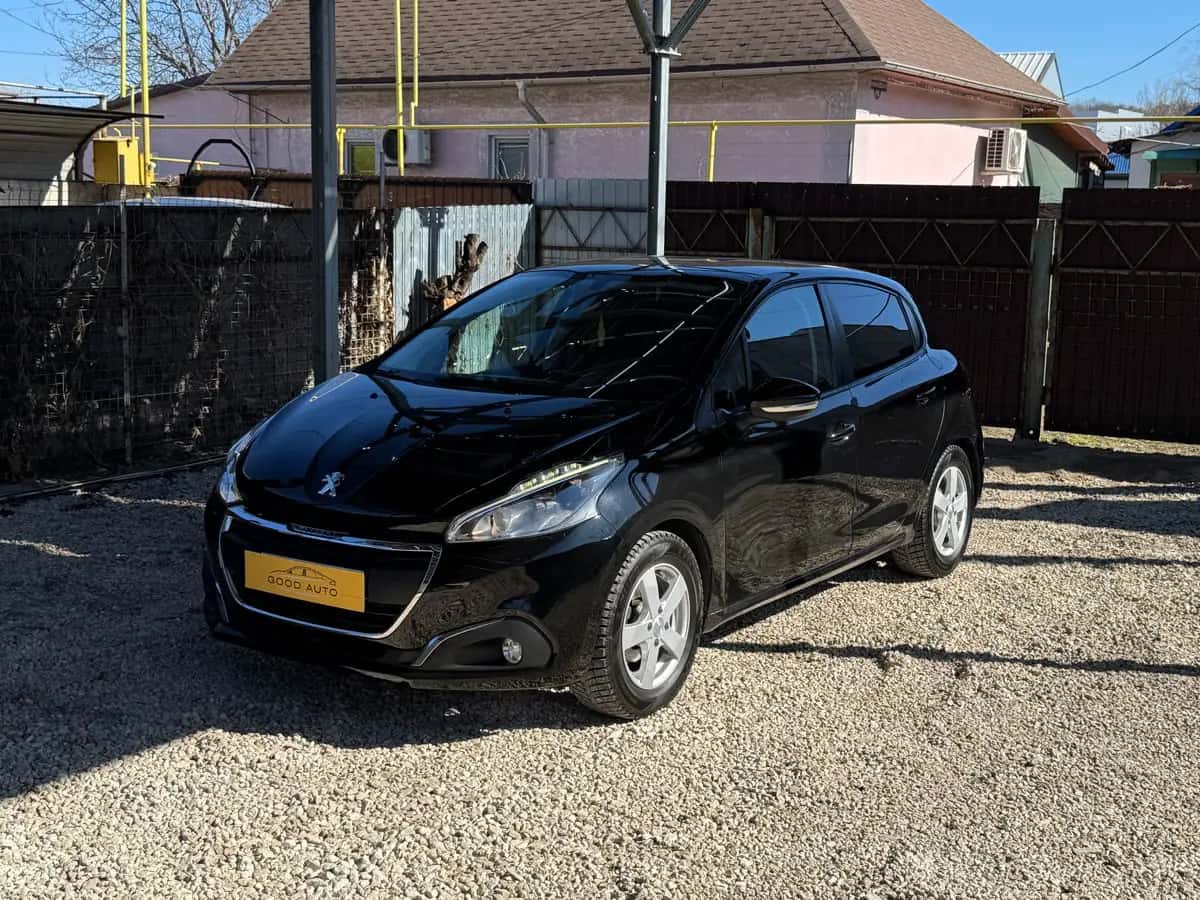 Peugeot 208 - fotografia 3