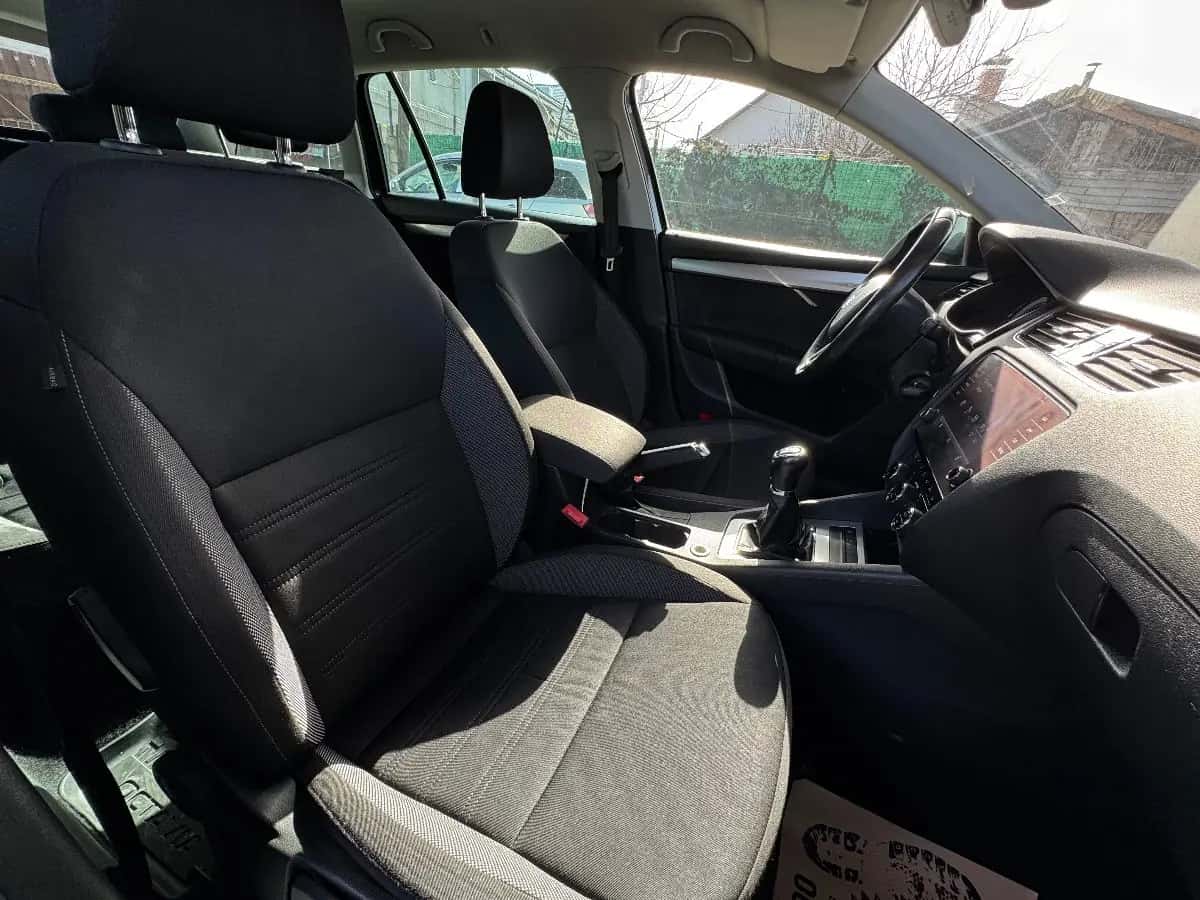 Skoda Octavia - фото 11