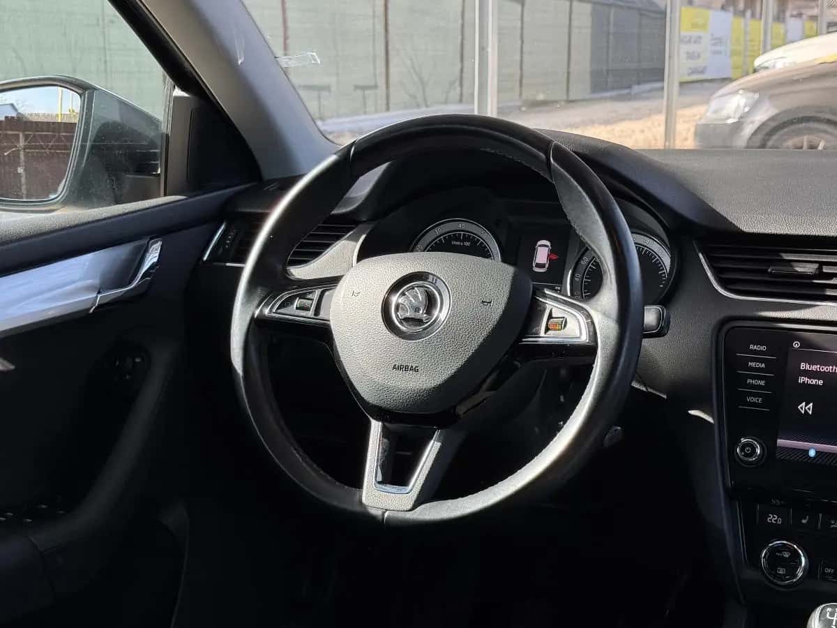 Skoda Octavia - фото 10