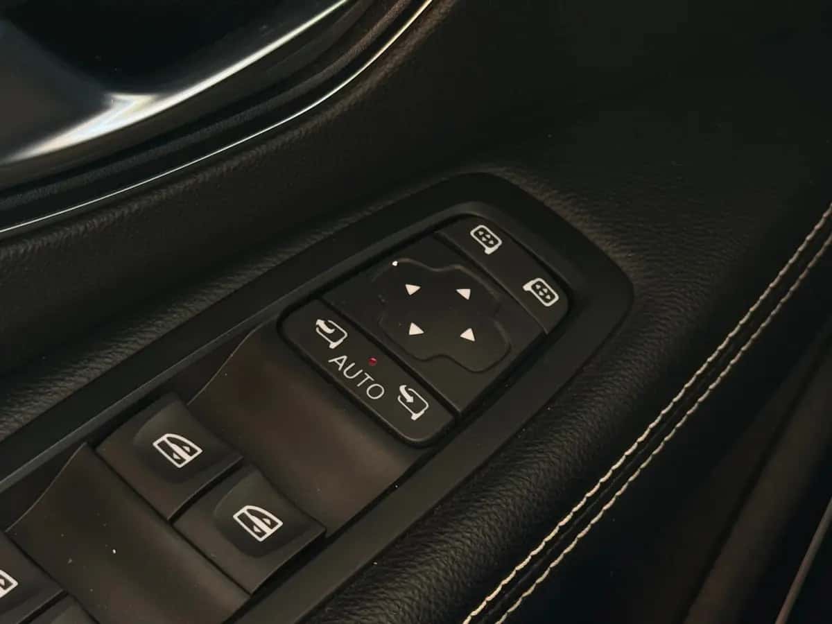Renault Scenic - fotografia 16