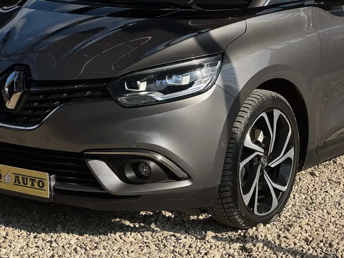 Renault Scenic - fotografia 4