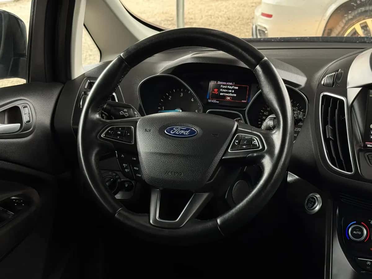 Ford Grand C-MAX - fotografia 17