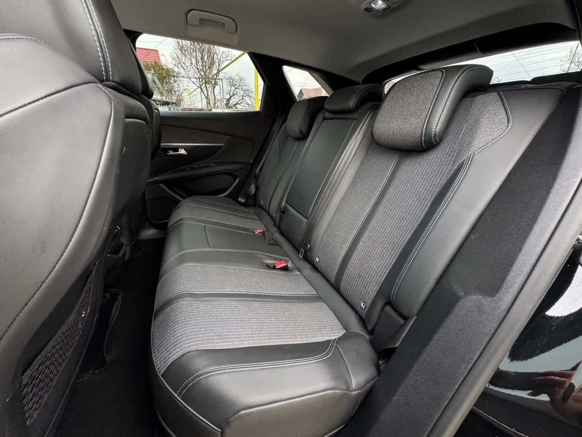 Peugeot 3008 - fotografia 11