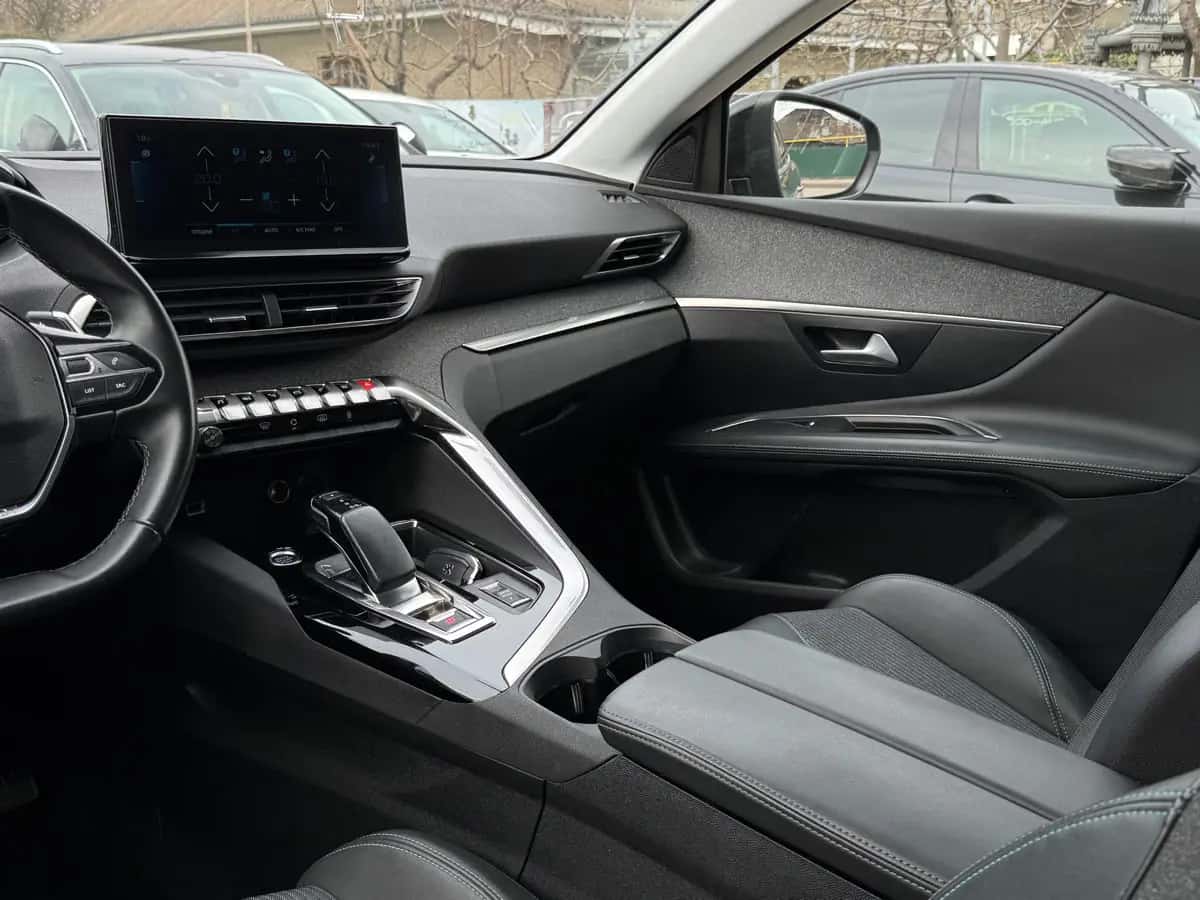 Peugeot 3008 - fotografia 13