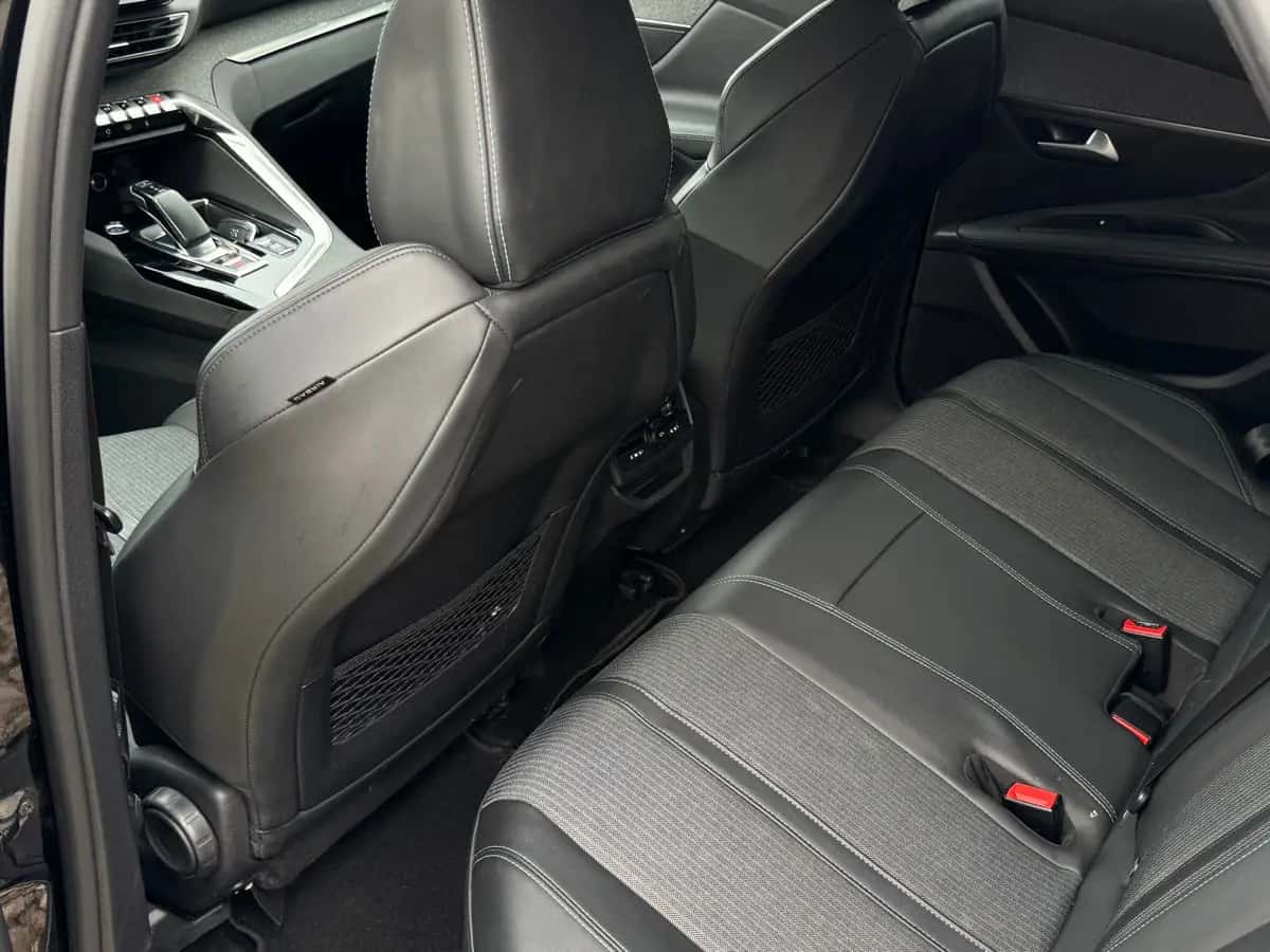 Peugeot 3008 - fotografia 10