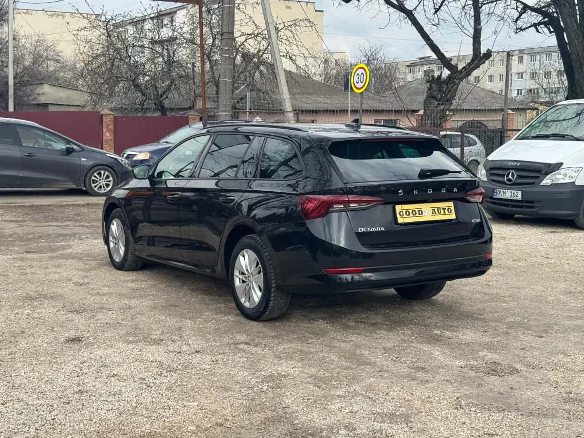 Skoda Octavia - фото 5