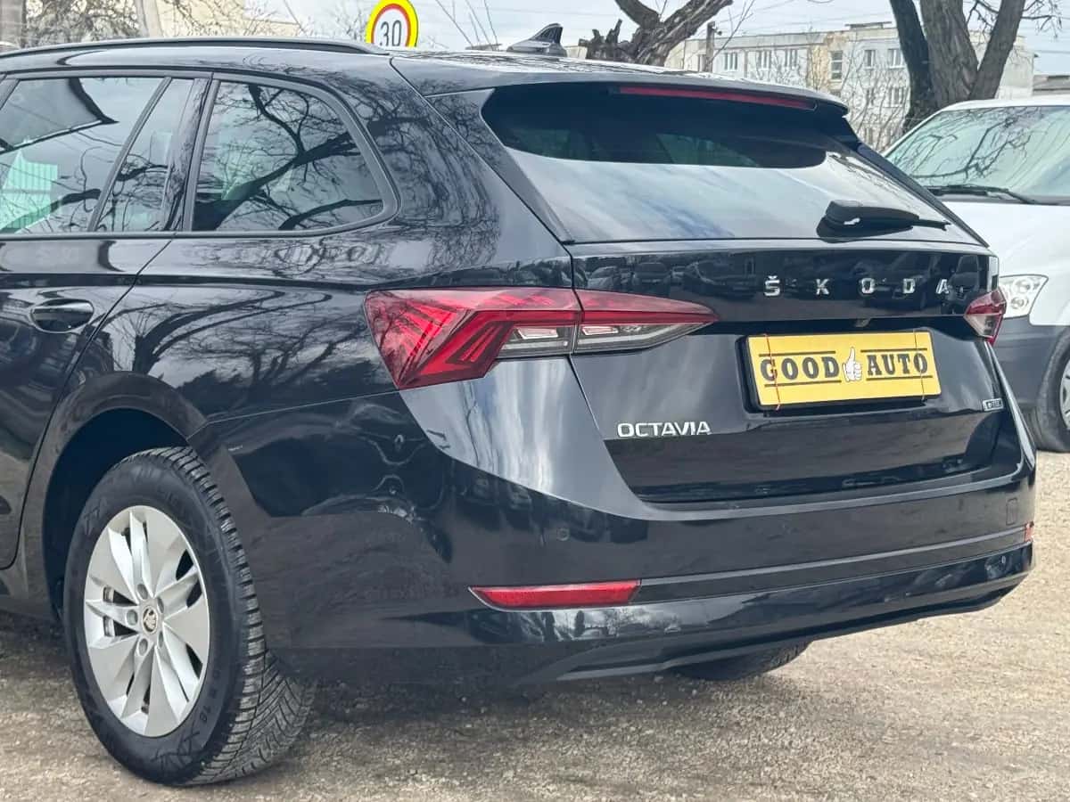 Skoda Octavia - фото 6