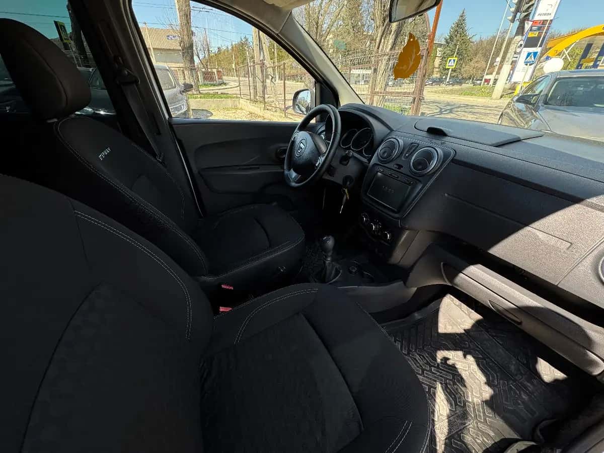 Dacia Lodgy - фото 15