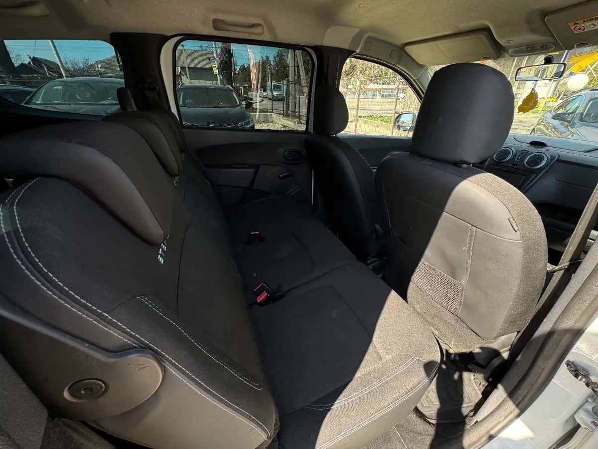 Dacia Lodgy - фото 16