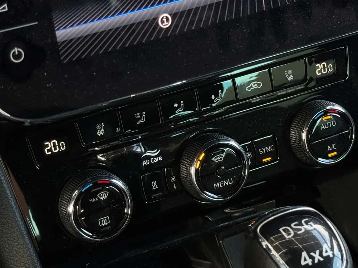 Skoda Superb - фото 17