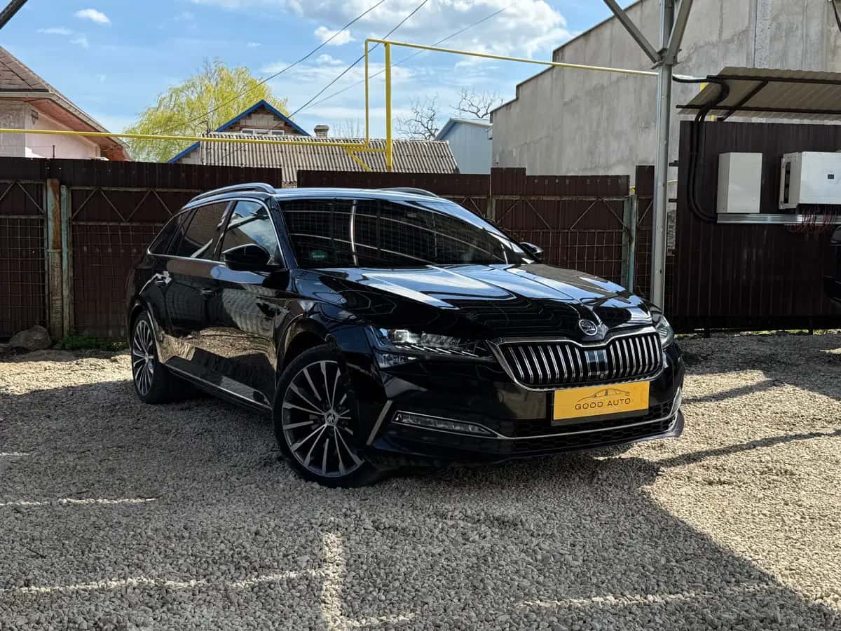 Skoda Superb - фото 1