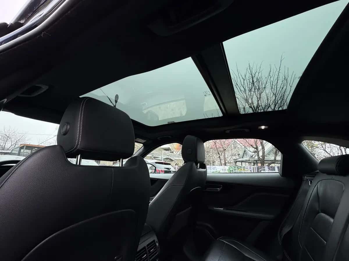 Jaguar F-PACE - fotografia 12