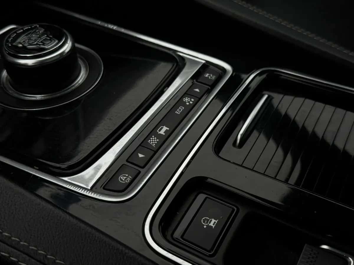 Jaguar F-PACE - fotografia 13
