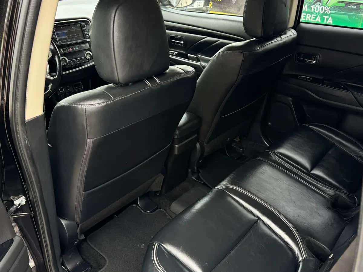 Mitsubishi Outlander - фото 8