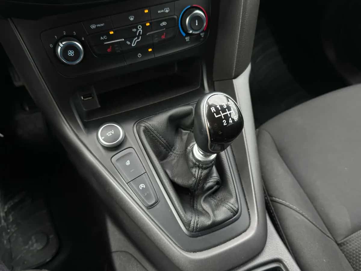 Ford Focus - фото 13